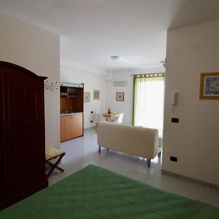 Salina Appartement Trappeto  Buitenkant foto